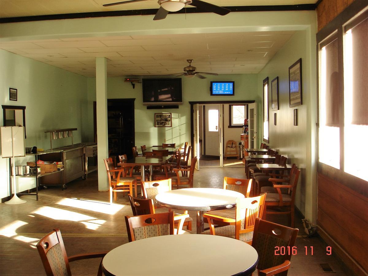 Simpson Hotel Exterior foto